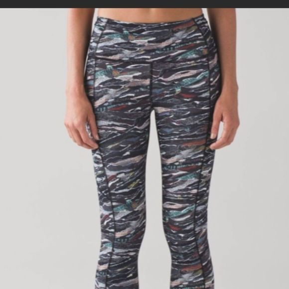 Lululemon fast and frees - Picture 1 of 7